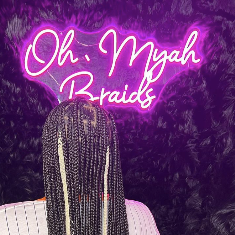 Medium knotless take down (includes BoHo Braids) — original service photo